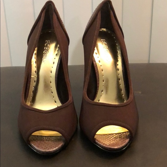 BCBGIRLS Brown Leather Heels size 8B - Picture 3 of 8